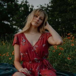 Meet your Posher, Gabrielle